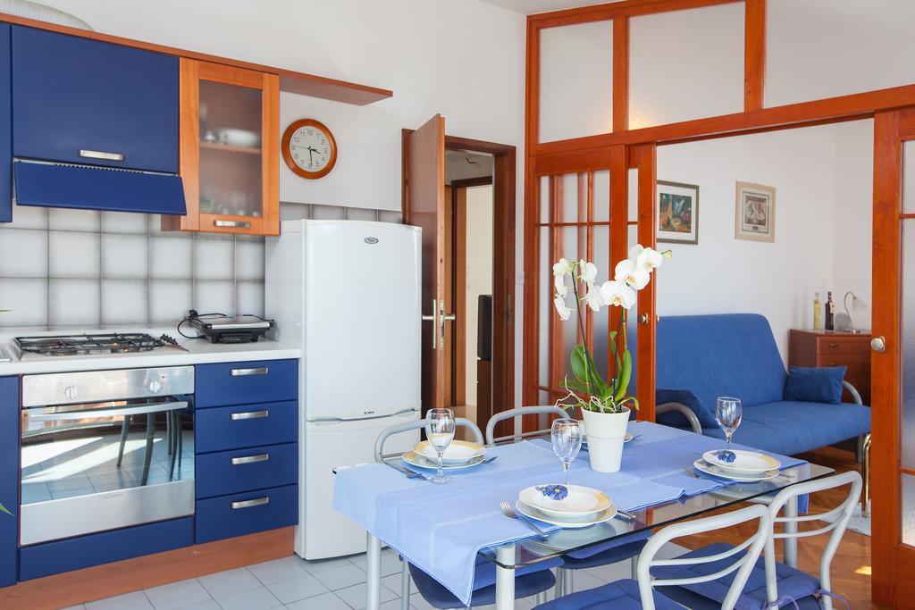Apartments Teo Podgora Habitación foto